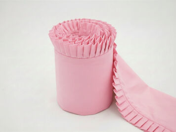 Ochraniacz z falbanką - Jasny róż kolekcja Glamur