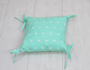 Poduszka bawełniana - Białe gwiazdki na mięcie